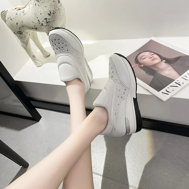 Rhinestone Sneakers for Women 2023 New Spring Black Slip-On Ladies Casual Ladies Sneakers Breathable Mesh Light Vulcanized Shoes