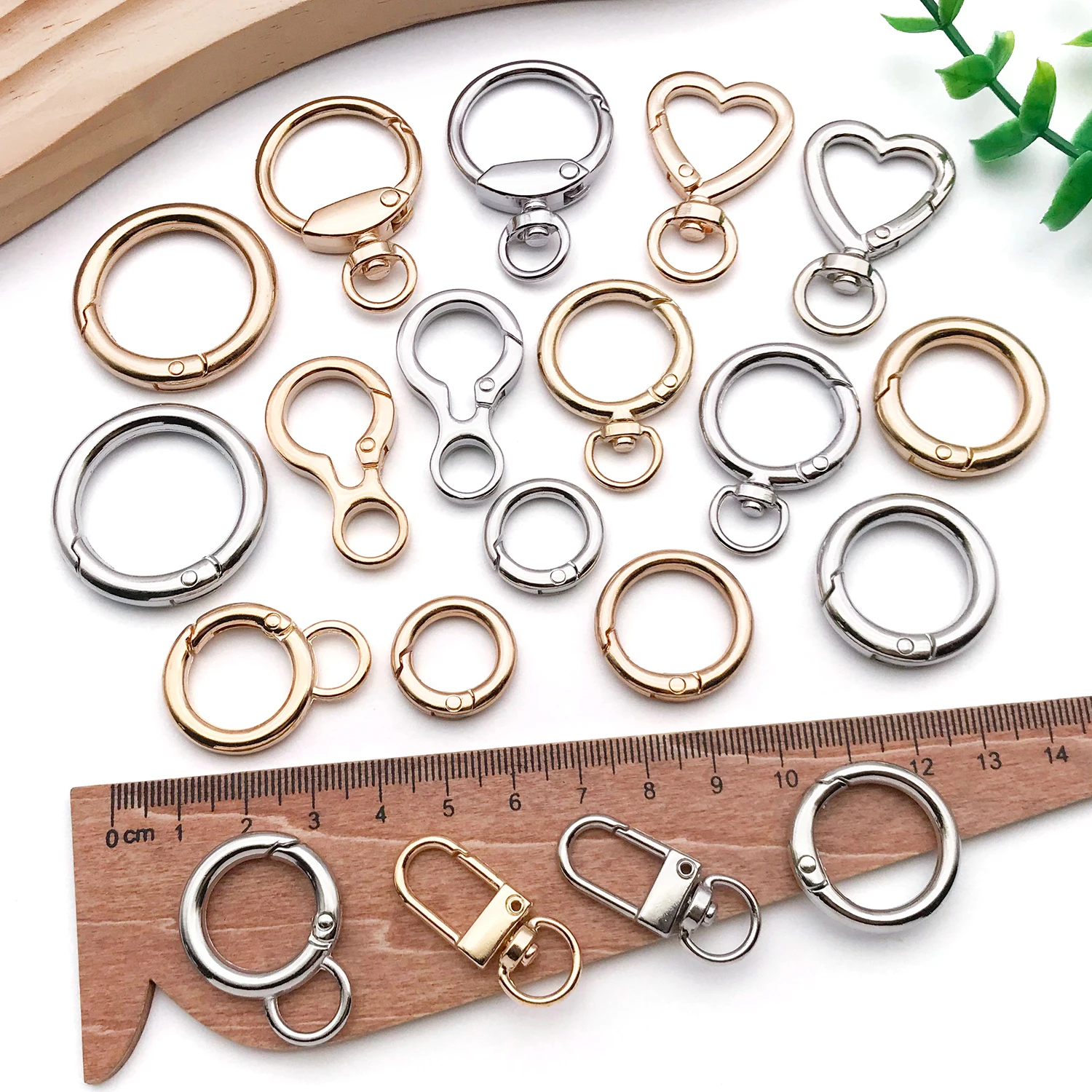 10pcs zinc alloy love/round/oval/gourd-shaped spring buckle universal buckle DIY key chain pendant link accessories