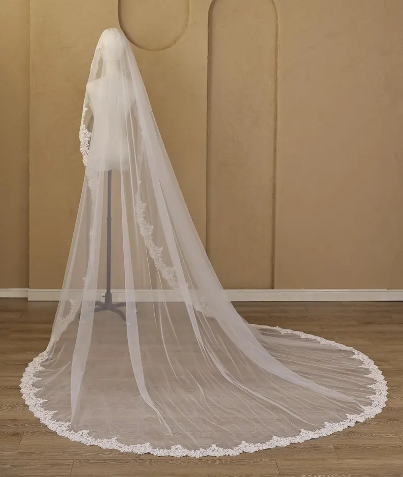 

Mantilla Veil Lace Edge White Ivory Wedding Cathedral Bridal Veil With Comb Classic Bride Vintage Embroidery Veil Appliques
