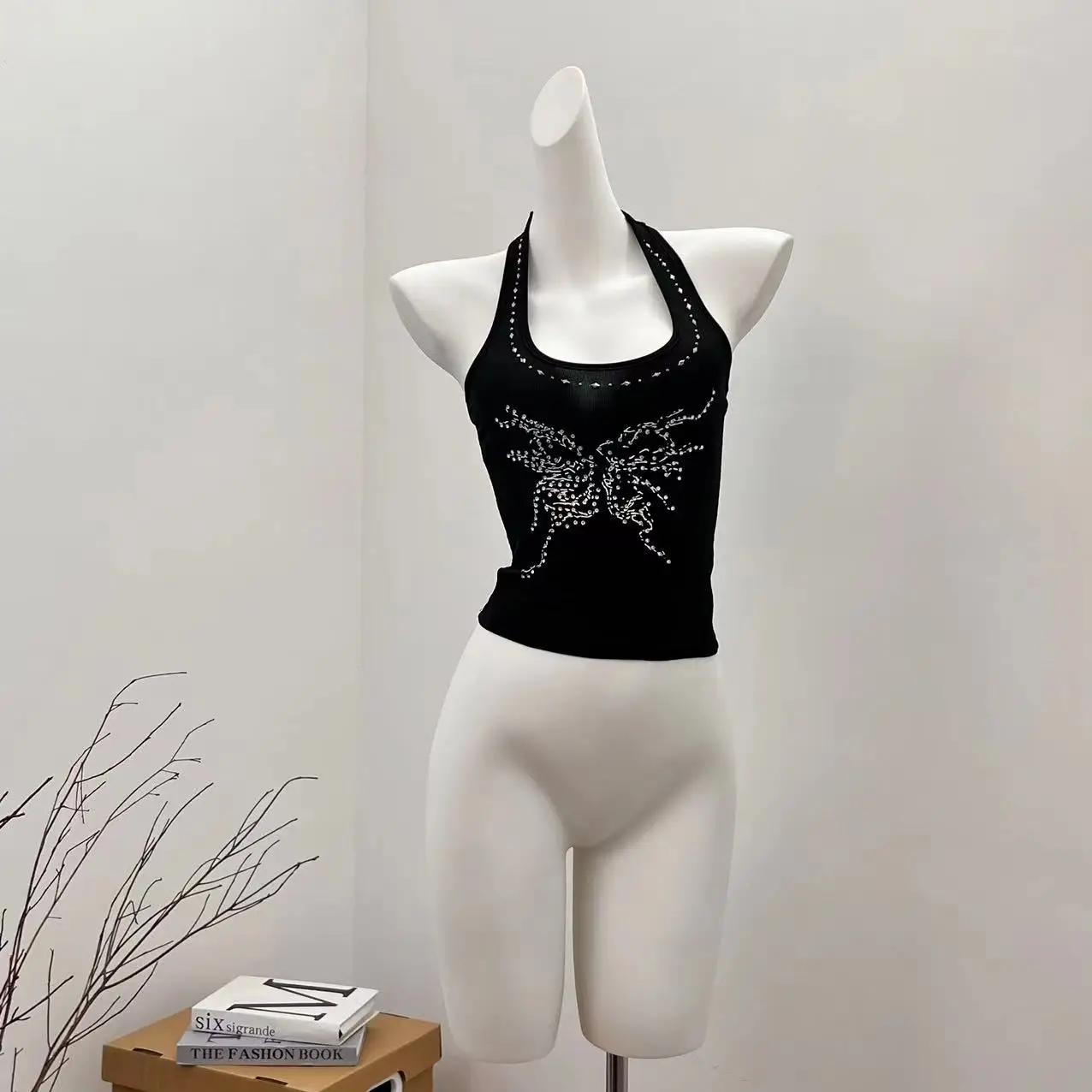 

Women Black Gothic Diamonds Crop Top Fashion Vest Aesthetic Corset Top Sleeveless Off Shoulder Y2k Tank Top 2000s Clothes Summer