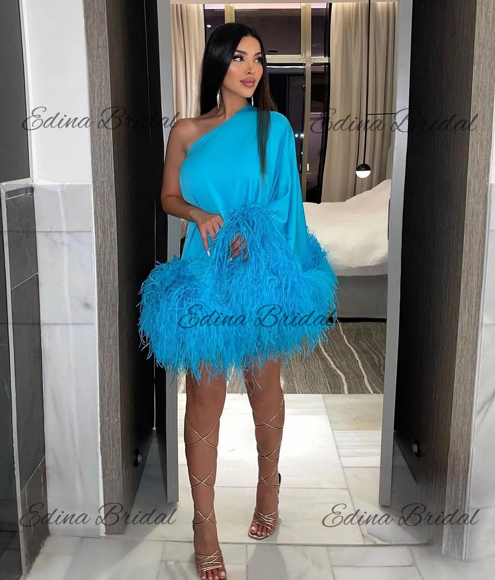 Charming Mini Dress Feathers One Shoulder A-line Sexy Backless Prom Gown Solid Color Party Dress فساتين للحفلات الراقصة