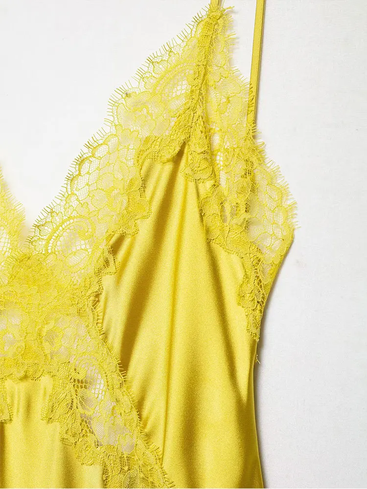 เดรสผ้าซาตินสีเหลืองประดับลูกไม้แบบสายเดี่ยว รุ่น NLZGMSJ ประจำฤดูใบไม้ร่วงปี 2025 สำหรับผู้หญิง ดีไซน์หรูหรา คอวี โชว์หลัง แขนกุด สไตล์เก๋ไก๋ เหมาะสำหรับงานปาร์ตี้และคลับ