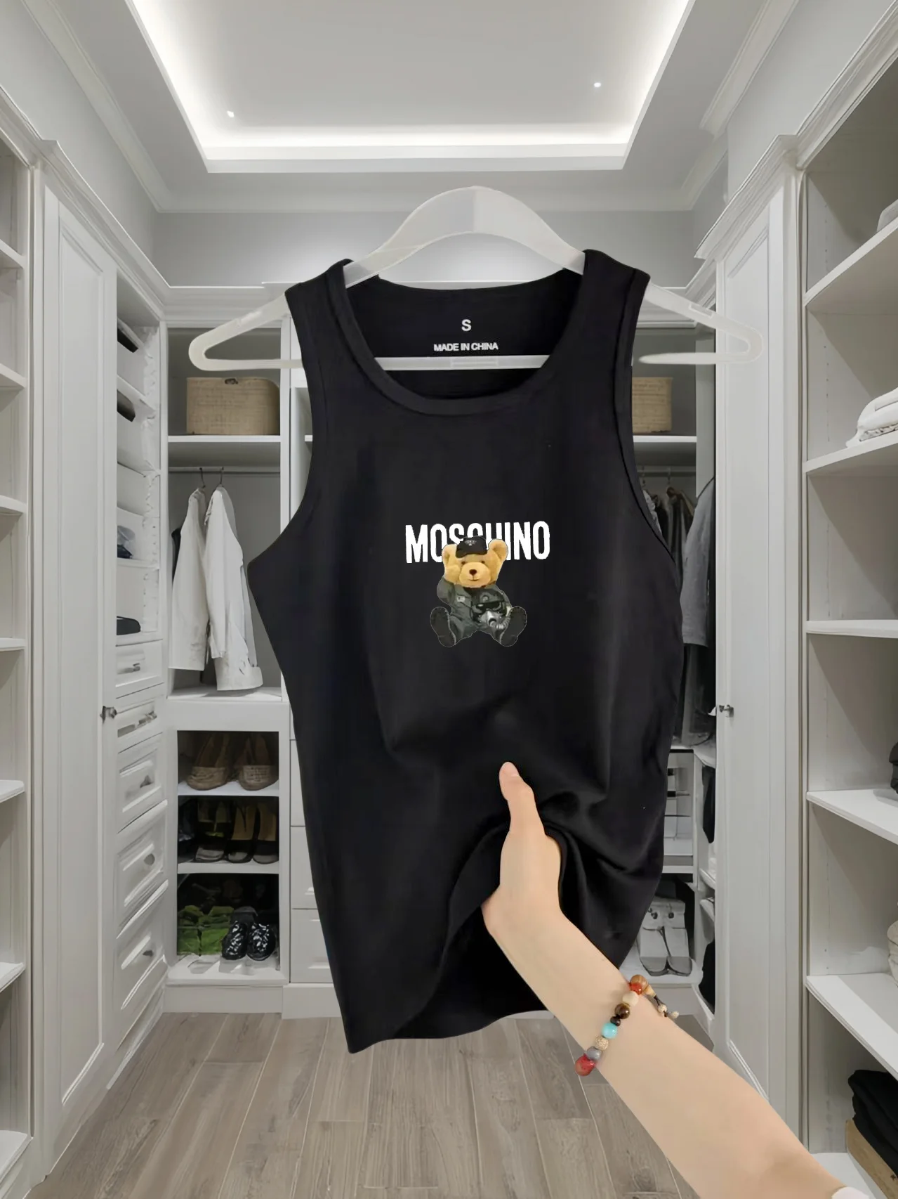 

2025 Brand New Women's Round Neck Summer New Sleeveless Women's Slim Fit Fashionable Casual Elastic Brand Printed Tank Top