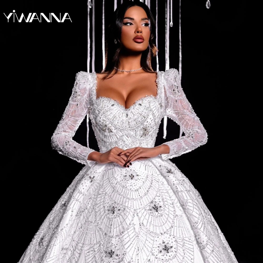 

New Arrival Romantic Sweetheart Neck Wedding Dress Luxury Beaded Long Sleeve Bridal Gown Customized Ball Gowns Dresses For Bride