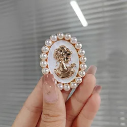 Baroque Beauty Head Brooches for Women Oval Pearl Portrait Figure Party Office Brooch Pines Vintage Classic Jewelry Gifts