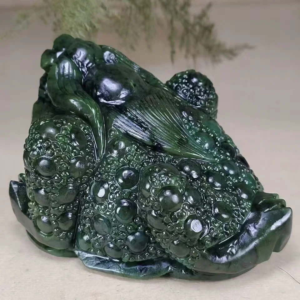 Rare He Tianjade---Gree jade Golden Toad Statue / Sculpture,Free shipping