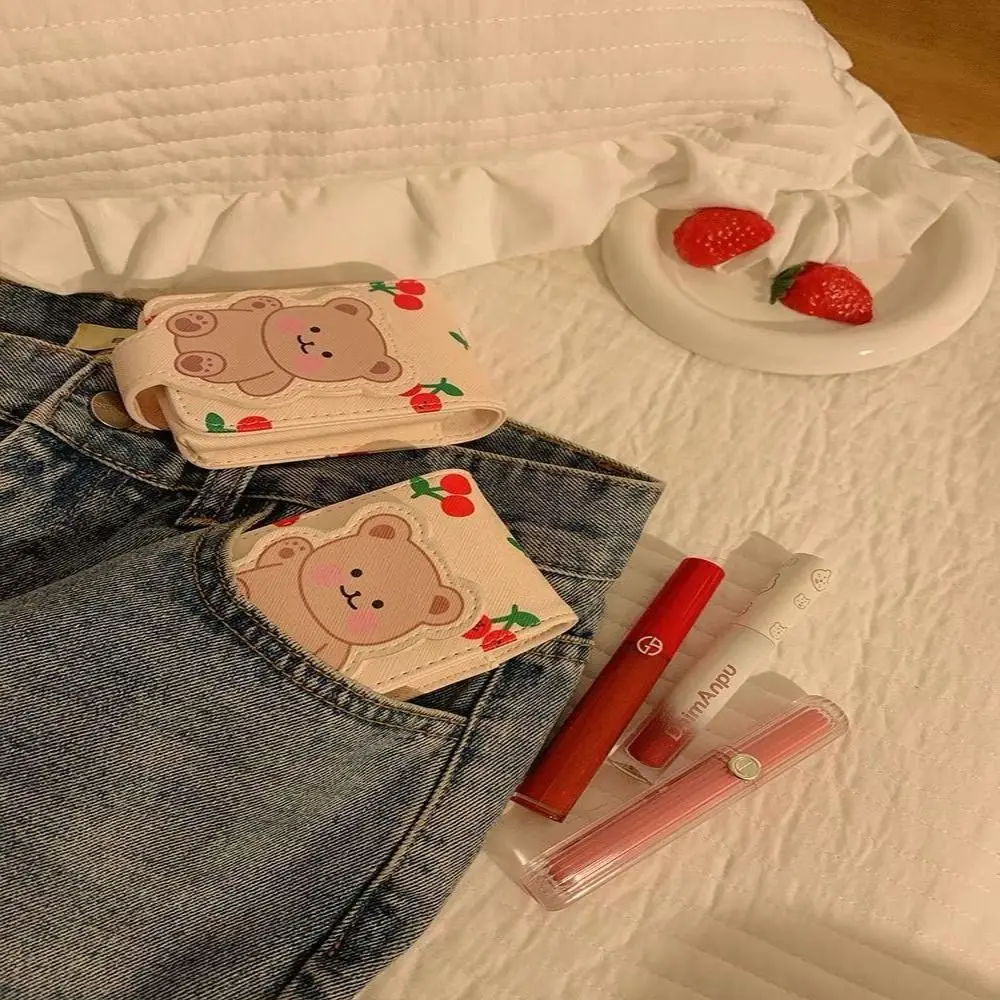 Mini borsa per rossetto Little Bear con specchio Borsa protettiva professionale per raccolta trucco Simpatico cartone animato per ragazza
