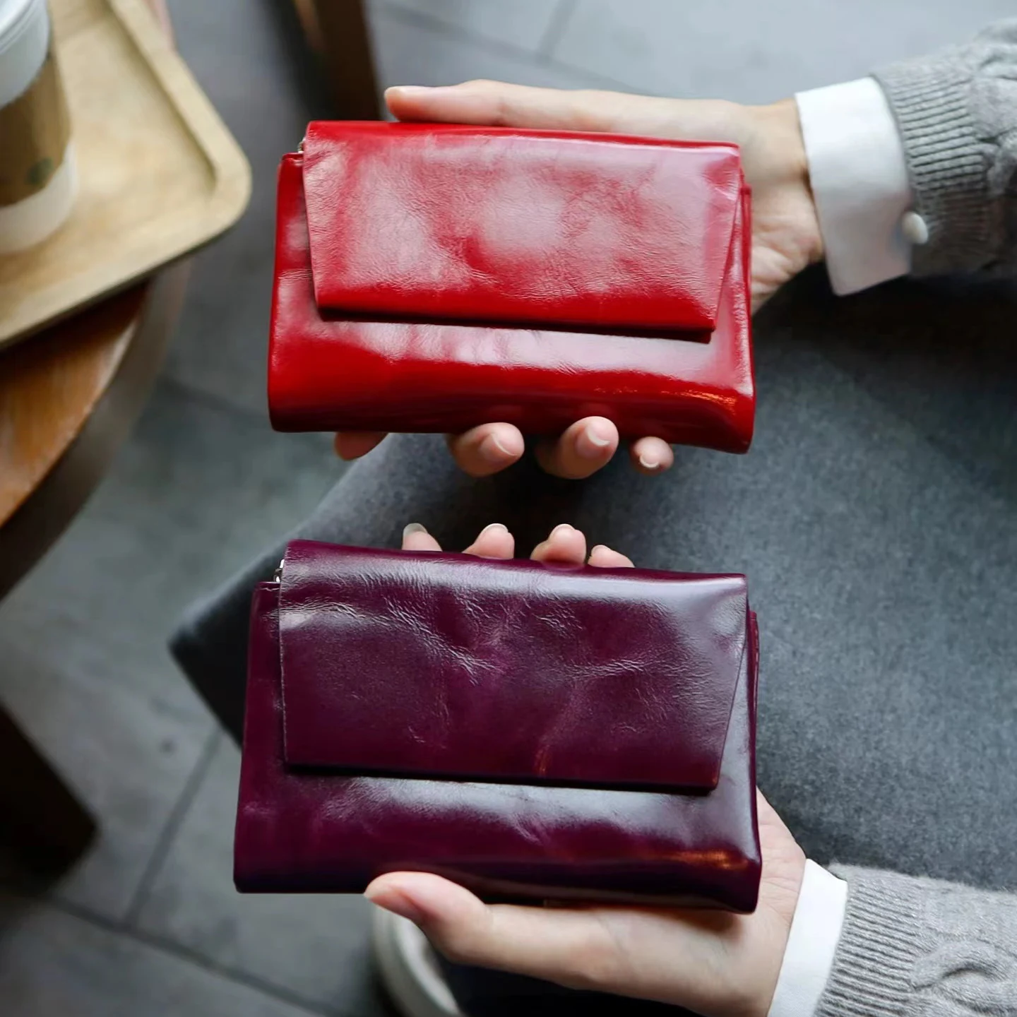 Women Genuine Leather Multi Card Slot Oil Wax Cowhide Short Small Retro Cowhide Cash Coin Purse Women Luxury Wallet