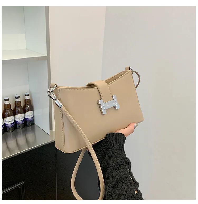 

‌ Сумка-багет на французском стиле 2025 года — женский высококачественный кошелек на слинге | Веганская кожа + универсальная сумка через плечо/мессенджер ‌