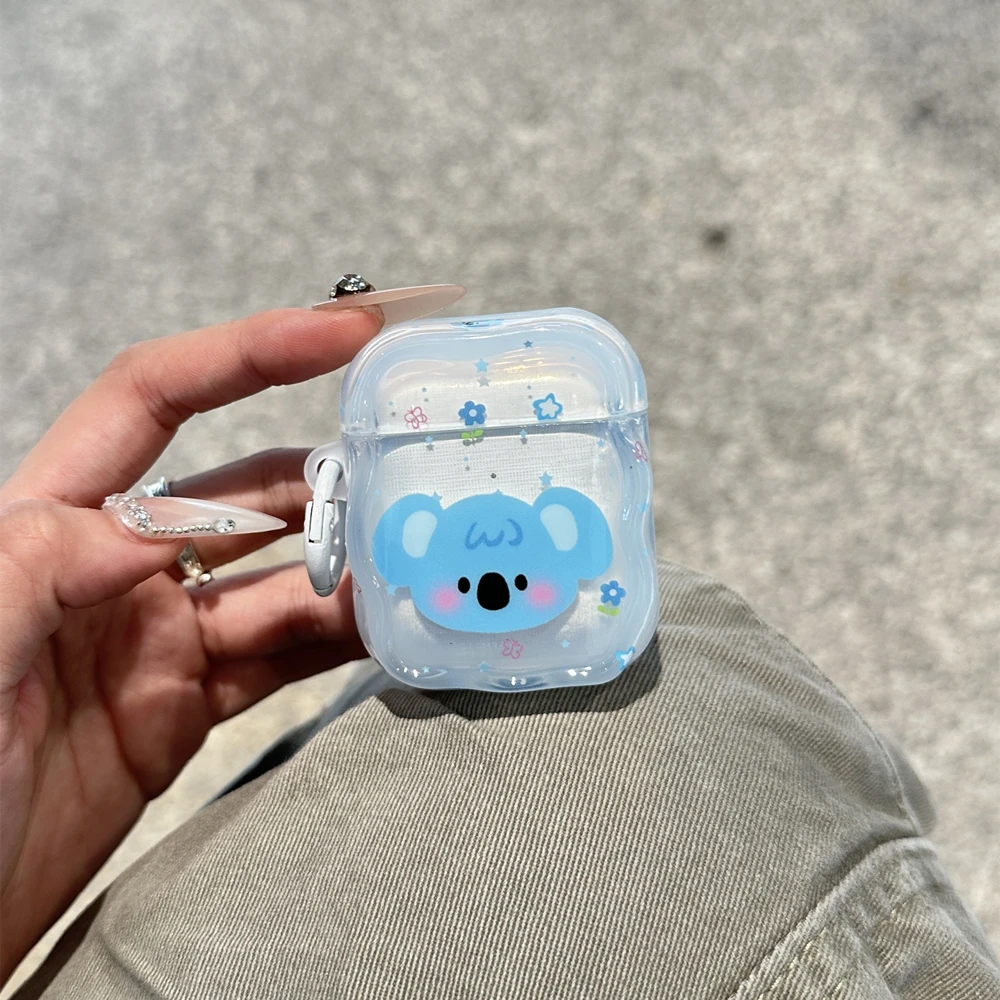 حافظة كوالا الزرقاء لأجهزة AirPods 1/2/3/4 & Pro/Pro 2 - حافظة واقية متينة وغير قابلة للانزلاق ومضادة للصدمات لسماعات الأذن، مزيج مثالي من المرح وعملية لعيد الميلاد، هدايا عيد الأم، للأصدقاء أو العائلة أو الزملاء!