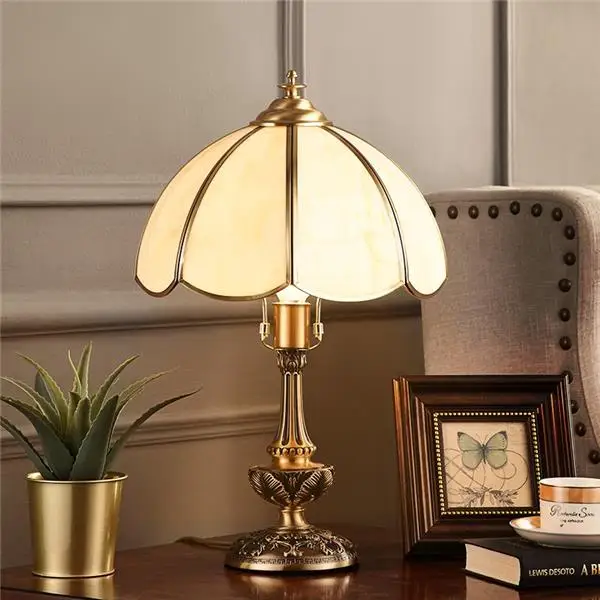 Table lamp retro antique decoration European all-copper indoor table lamp bedroom, living room, study, office hotel