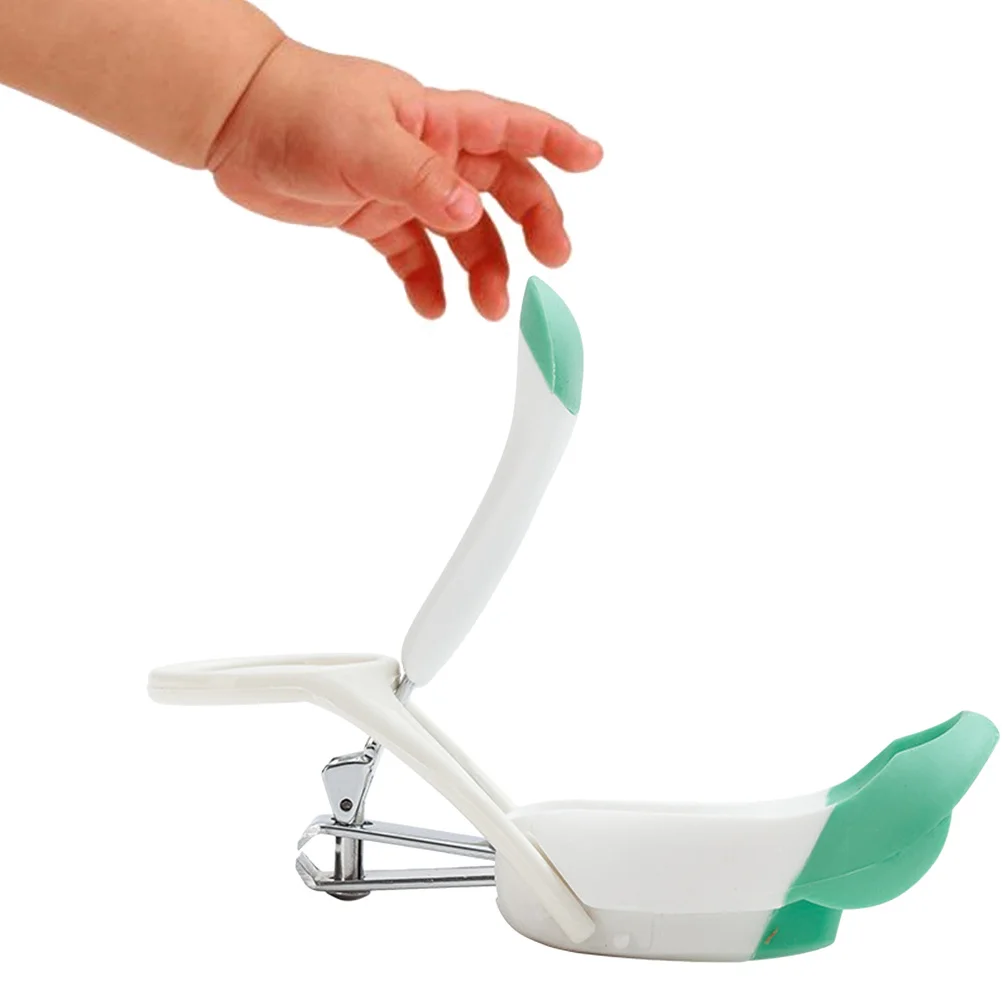 

Infant Nail Clippers Baby Steady Grip Magnifier Included Comfortable Handle Easy to Use Random Color