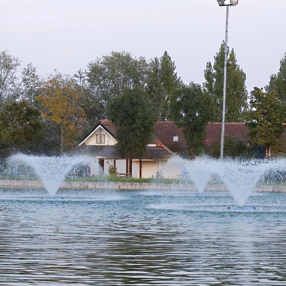 Large Floating Pond Aerator & Water Fountain for Large Lakes-Factory Direct 6