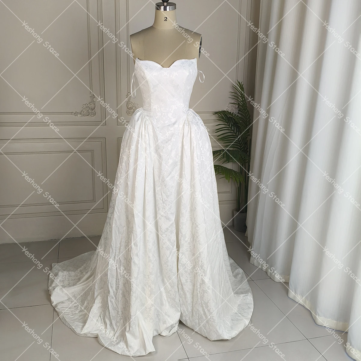 Basque Waist Jacquard Lace Modern Wedding Ball Gowns Princess Strapless Customized Ivory Puffy Lacing Corset Wedding Dress