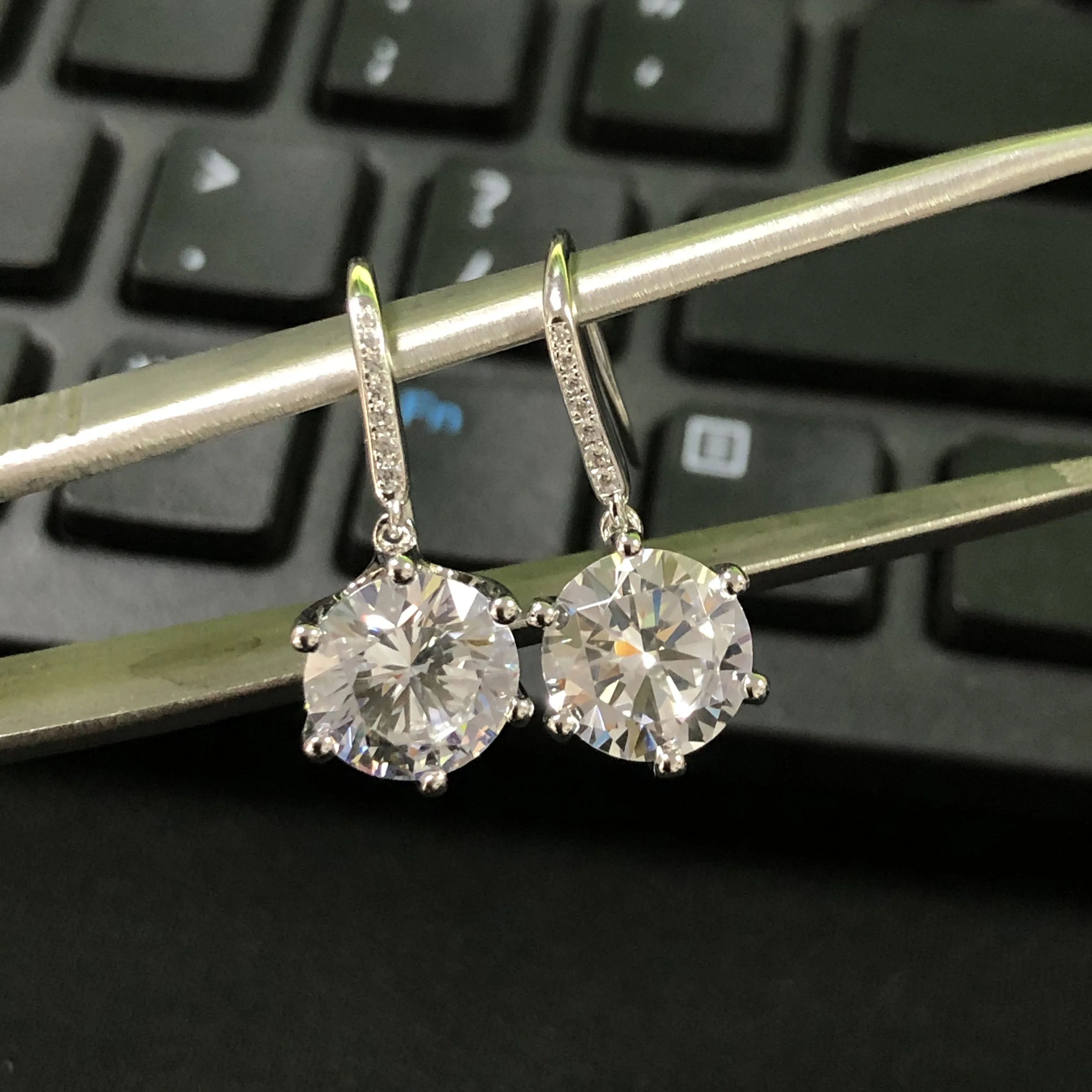 

Arrows & Hearts Test Positive Warranty 3Ct 9mm each D Color Moissanite Diamond Stud Earrings Platinum 950 Earring E065