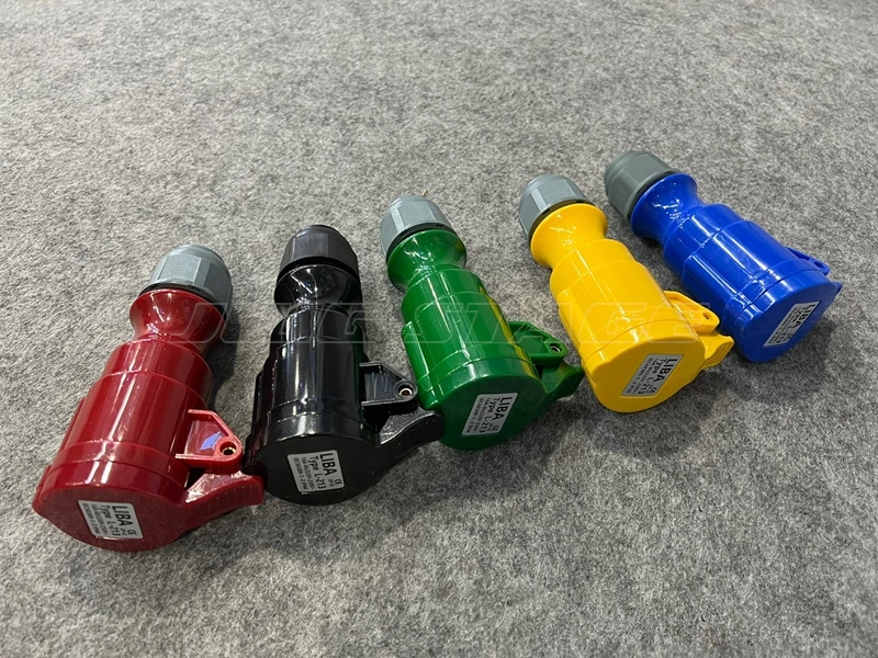 New Outdoor Waterproof 3Pin 3 Pin 16A Stage Lighting Industrial Plug Power Connector