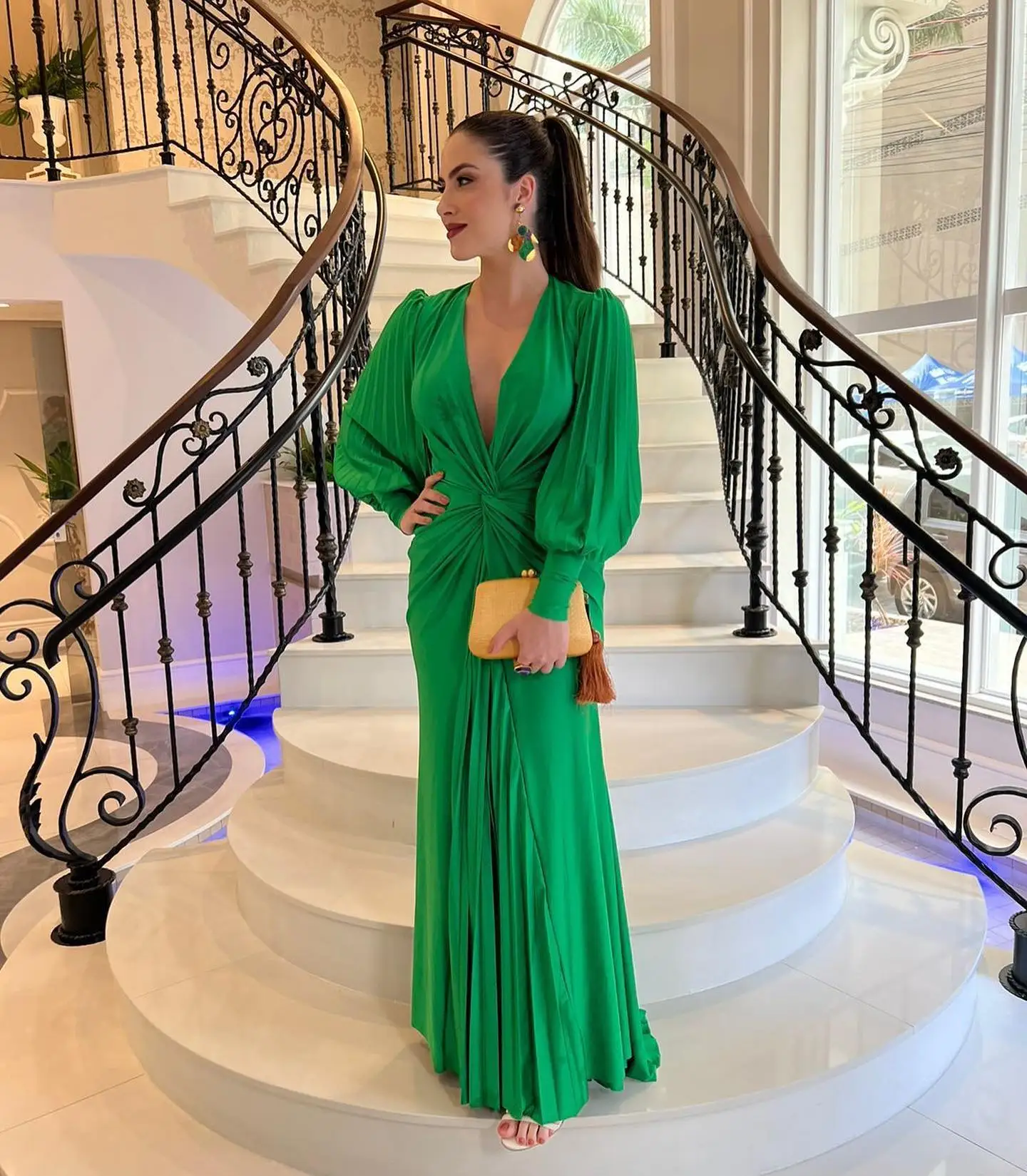 Elegant Deep V Neck Green Maxi Prom Dresses Solid Puff Sleeve Pleated Celebrity Evening Party Club Runway Long Dress For Women