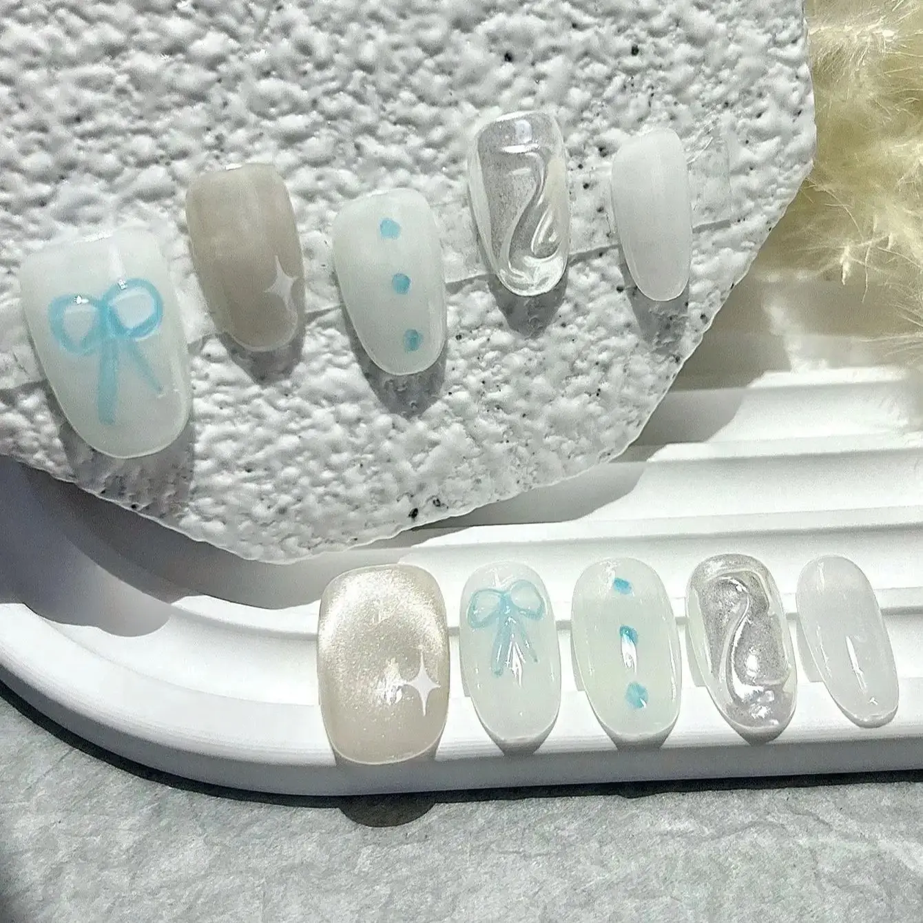 10 pcs Blue Bow Icy Transparent Glass Beads Handmade Wear Nails Clear Cat Eyes Simple Short Oval Manicure Cute Sexy Fake Nails