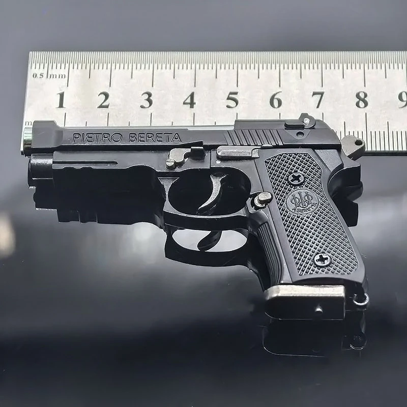 1:3 Scale All-metal Detachable M92A1 Gun Model Alloy Keychain Shell Pop-out Version Decompression Toy