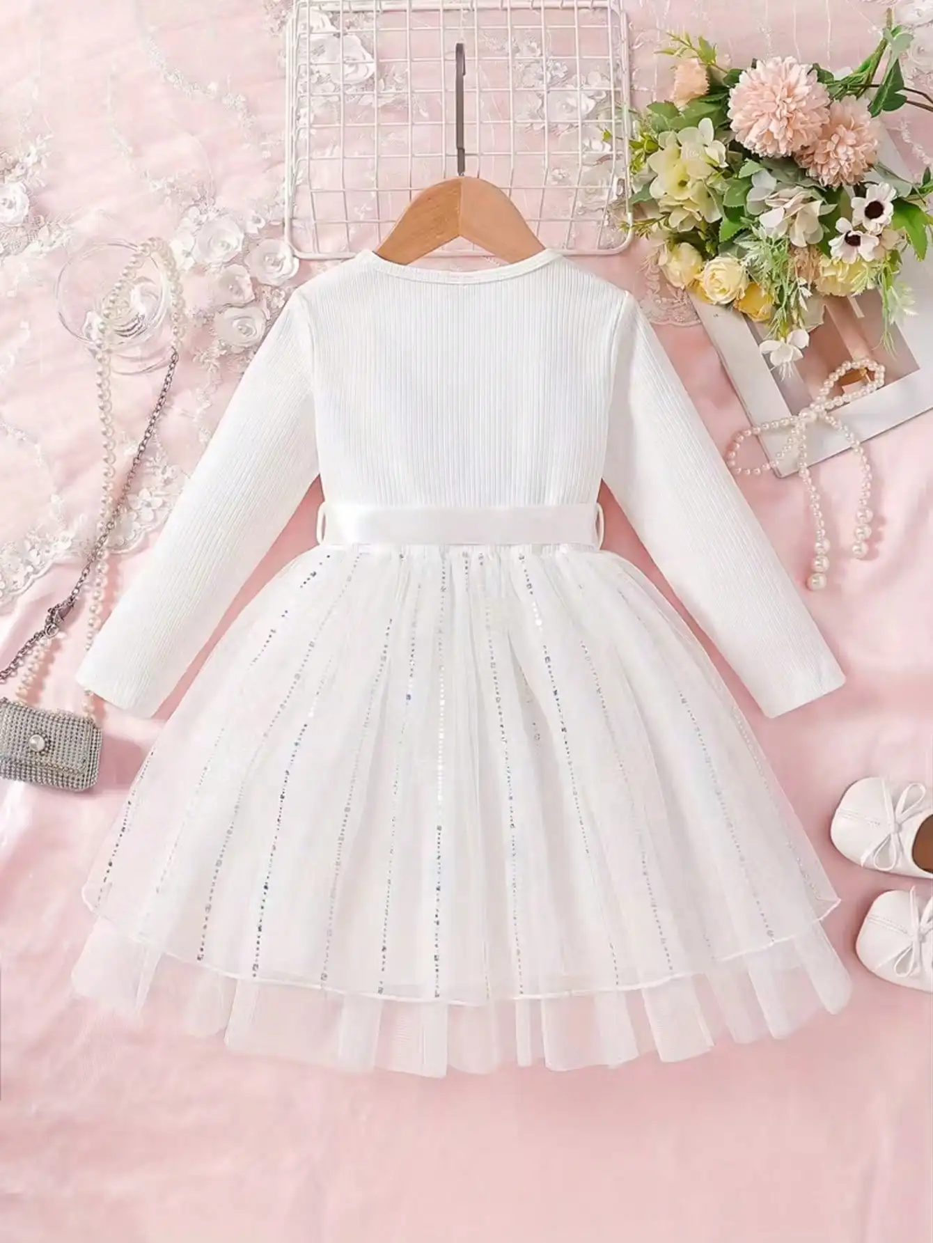 Kinderkleid mit Rundhalsausschnitt und Langen Ärmeln, Taillengürtel, Mesh, Lässig-Elegant, Mittellanger Rock – Detail 4