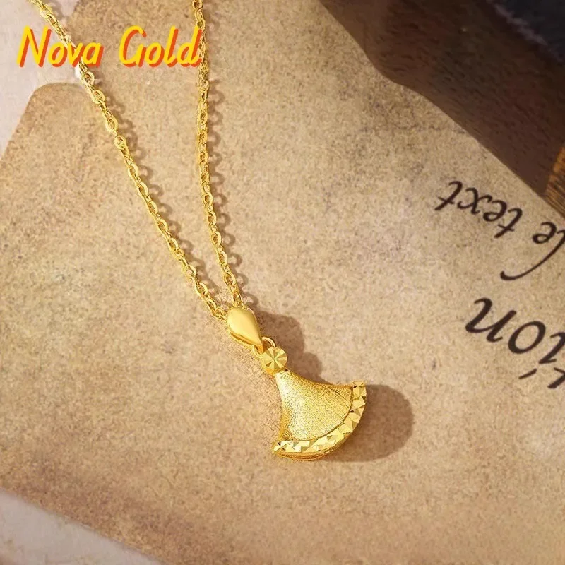 

NovaGlod Light luxury design old money style 24K real gold ginkgo leaf pendant female ins style 9999 small skirt necklace access