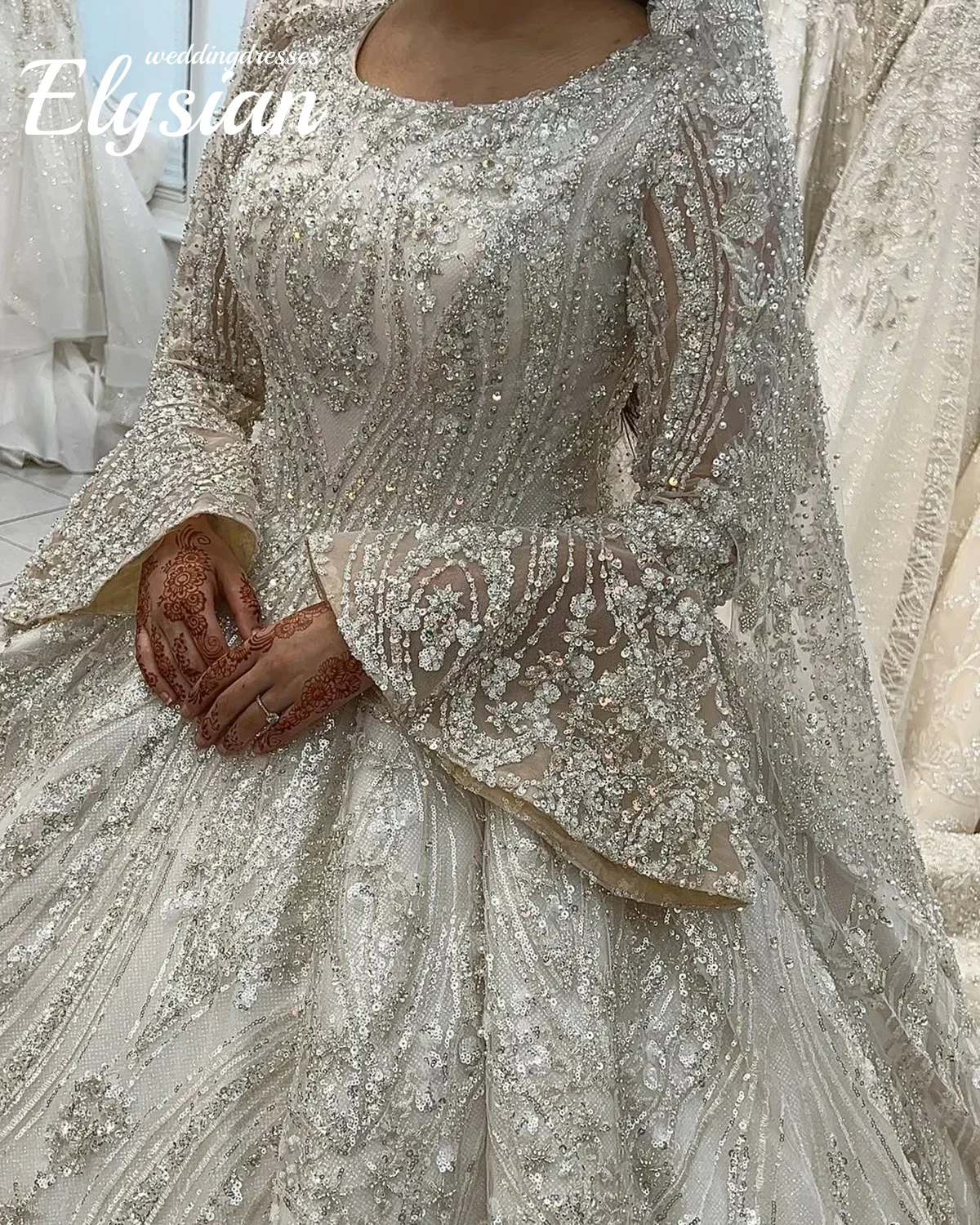 맞춤 무슬림 웨딩드레스 신부용 스팽글 비즈 장식 볼 가운 중동 신부 드레스 공주 긴팔 웨딩드레스