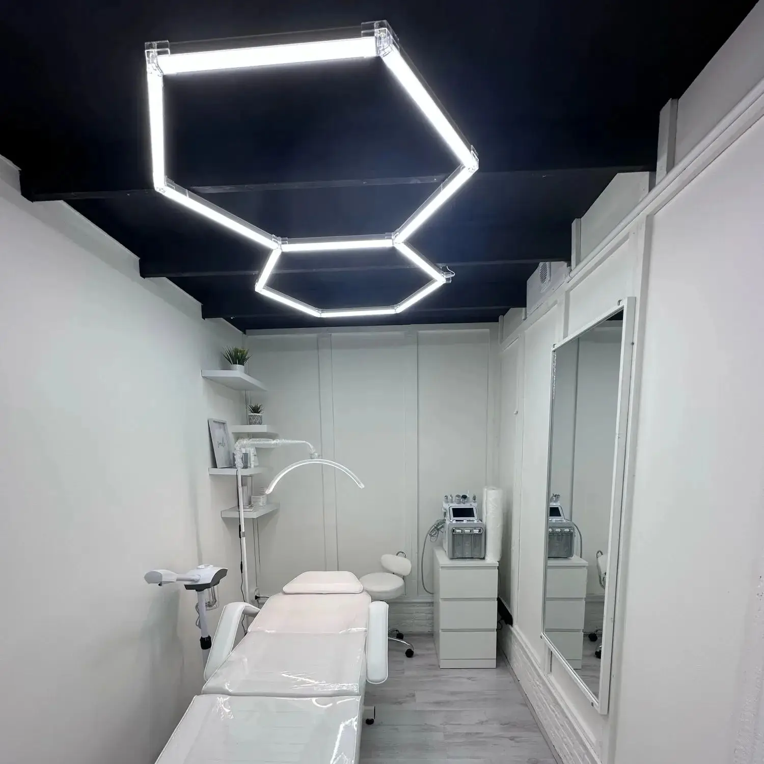 Grade Sistema Modular LED Hexágono Luzes, Diversão DIY Montável, Luz de Sinal de Néon, Sua Garagem Legal, Oficina, Ginásio, Escritório, Supermercado