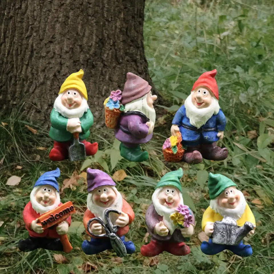 Seven Dwarfs Gnomes Statue Decorations Micro Landscape Miniature