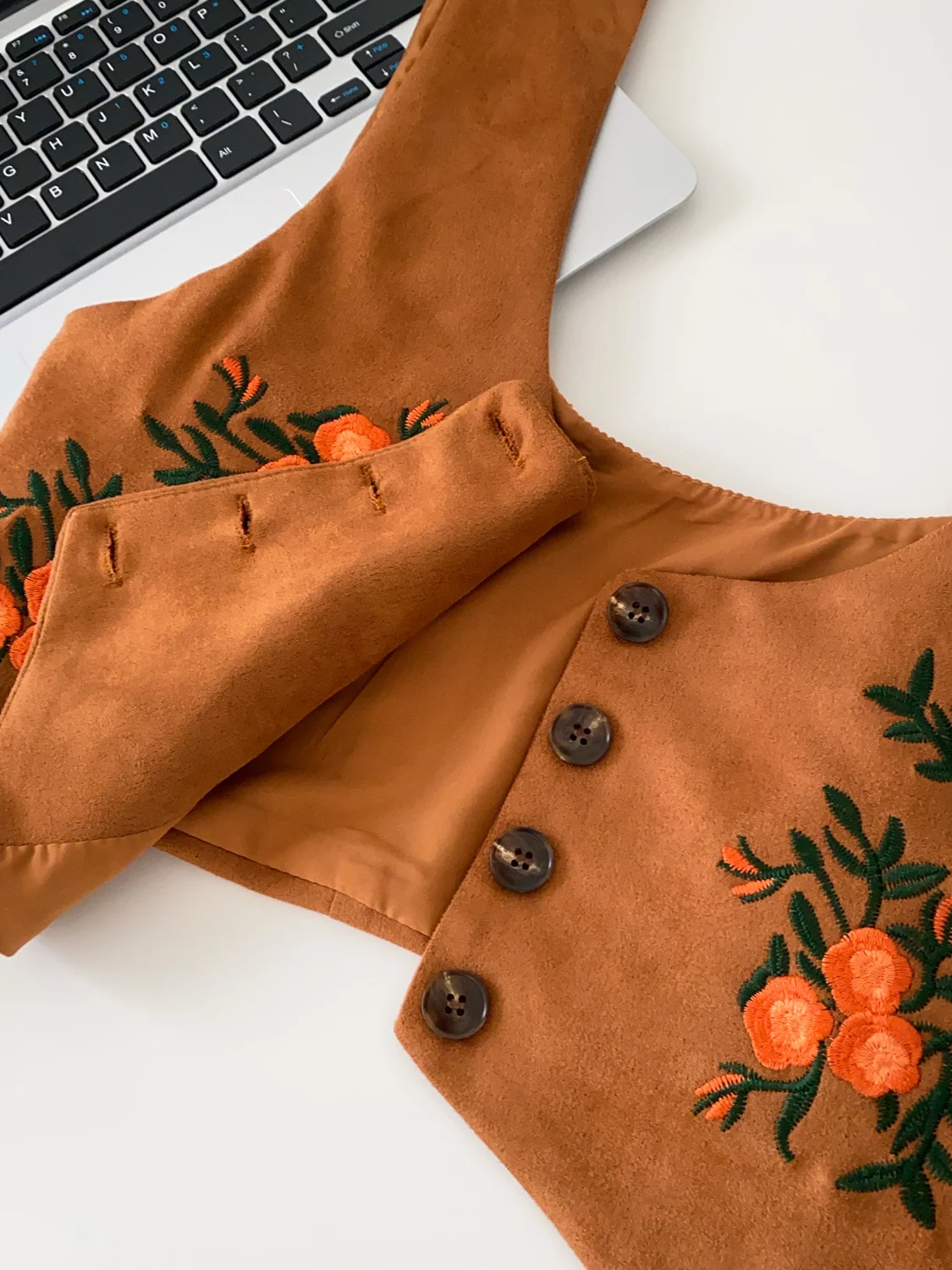 

Retro Ethnic Embroidered Women's Vest Casual ort Design Sensation Versatile Slimming Trendy Top Summer Commute Sle Pure C...