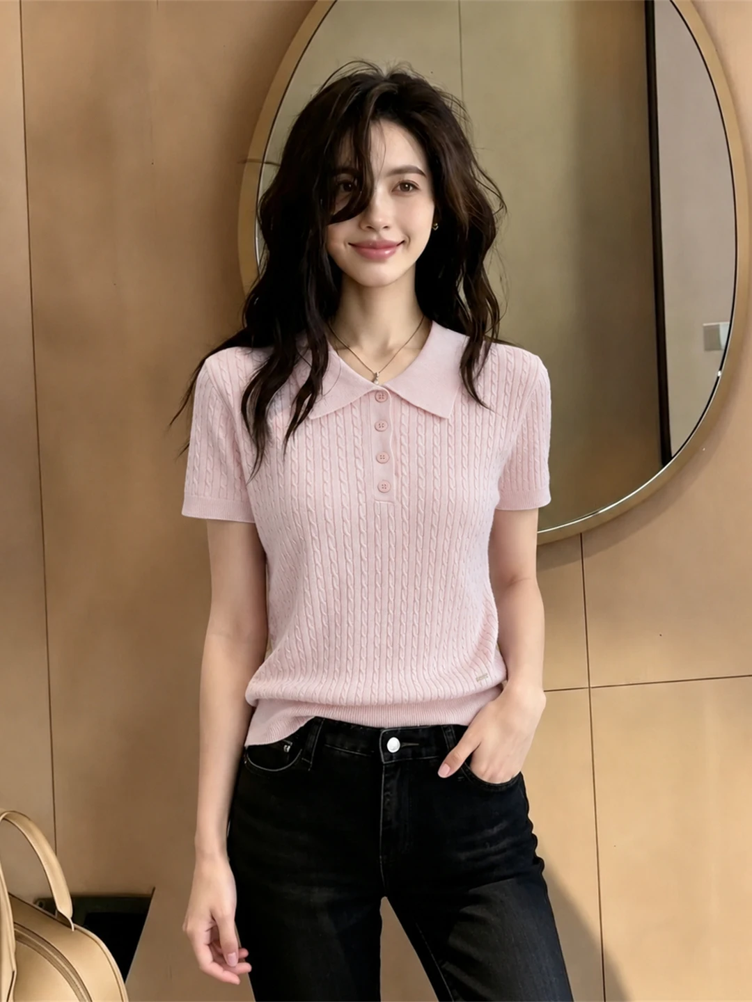 

Elegant Neck Ice Silk Knitted Top Short Sleeve Skin-friendly Summer Fashion Women's Shirt Sweet Style High-end Quality