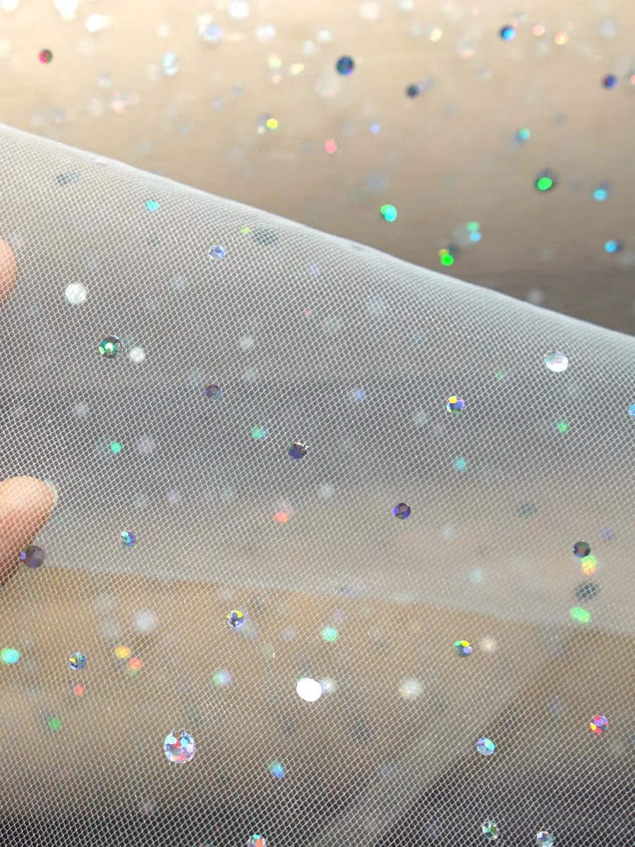 

Сверкающая белая тюлевая ткань с радужными блестками, сетка для фата, праздничное платье, украшение для рукоделия, роскошный текстильный материал