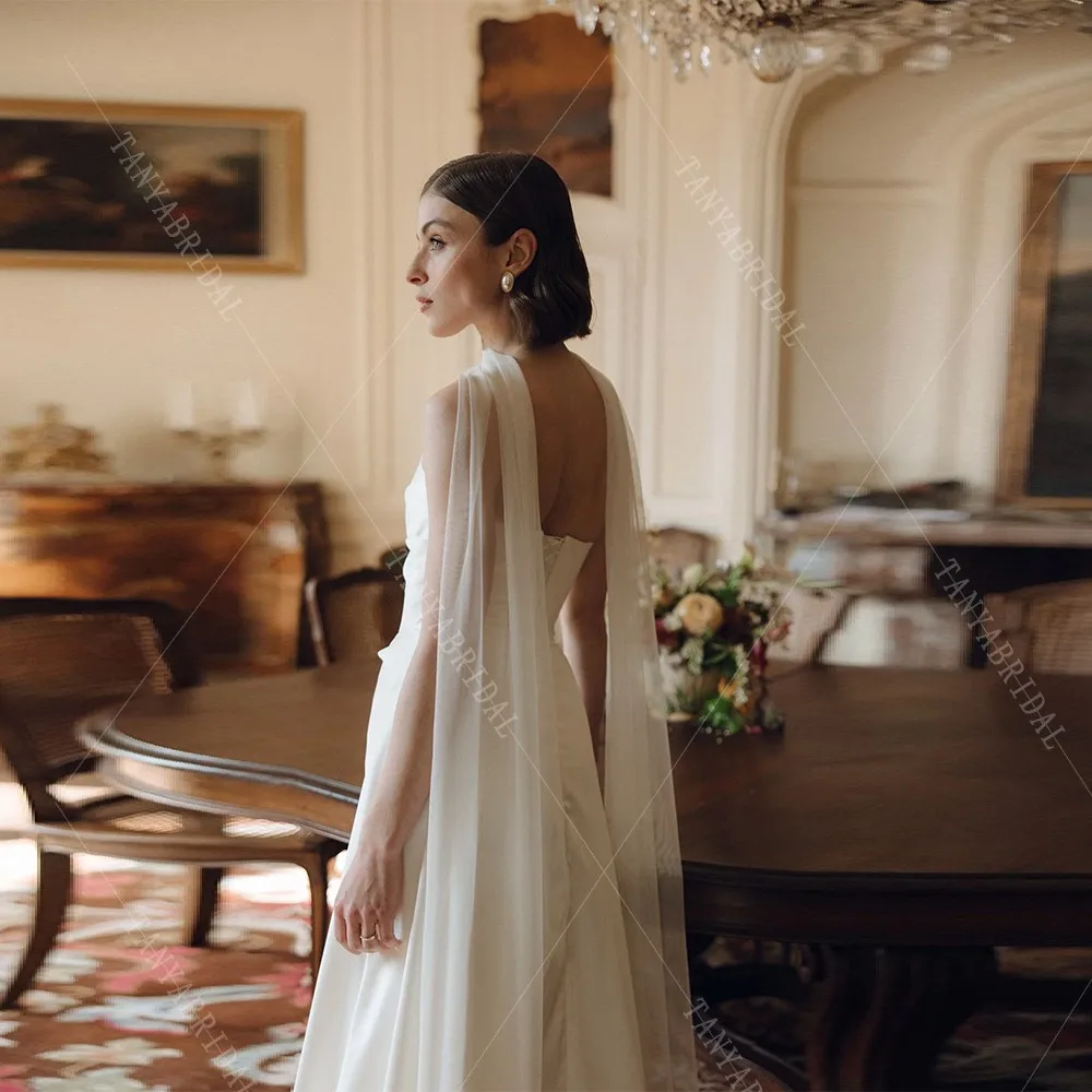 Elegante abito da sposa con scollo a cuore e sciarpa in morbido raso, linea ad A, abito da sposa con strascico, senza maniche, con lacci sul retro