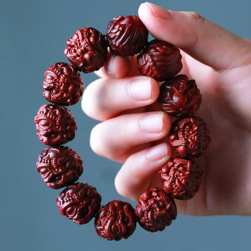 

Natural lobular red sandalwood hand string Buddha beans Wen play brace rosary Bracelet wooden Bracelet creative gift