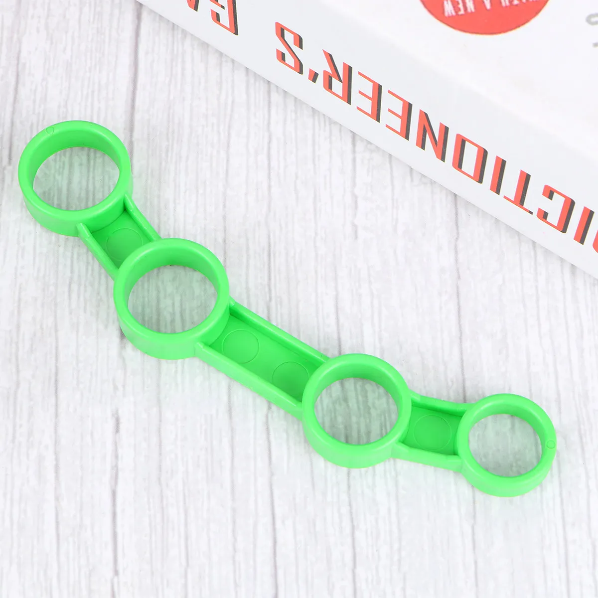 1Pcs Finger Expansion Sleeve for Guitar Bass Ukulele Piano Saxophone Keyboard Training Tool Improve Finger Span Flexibility Size
