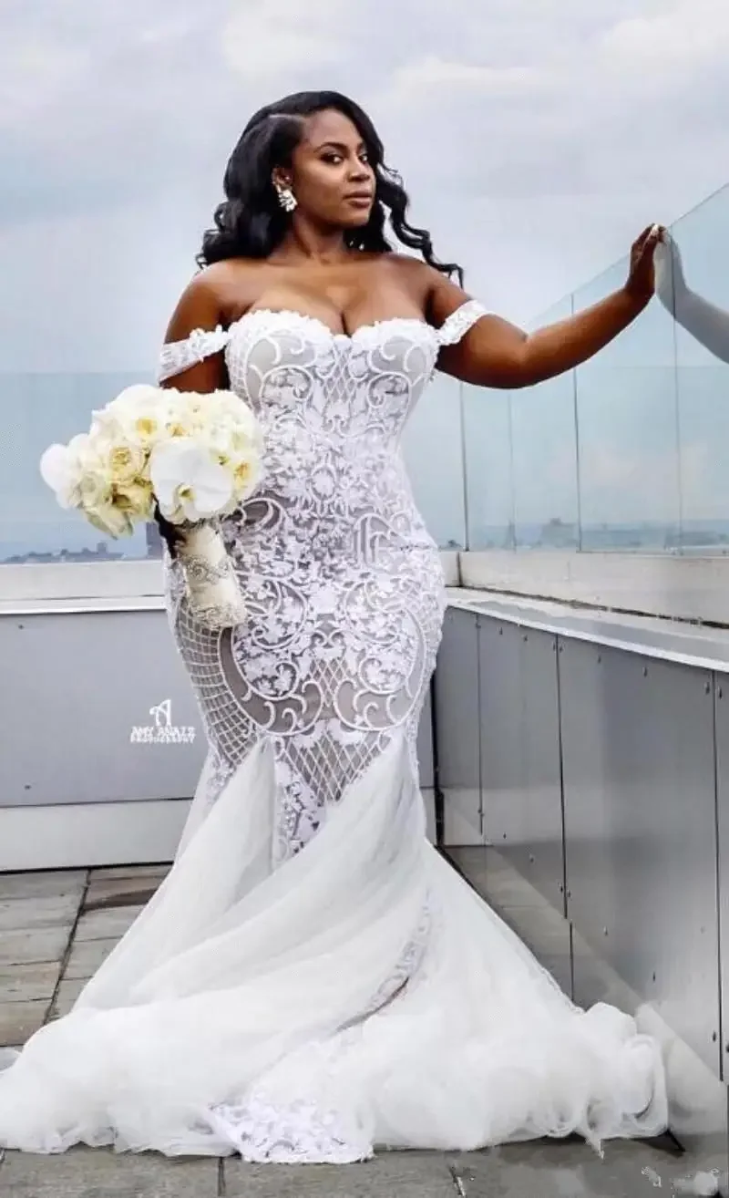 Robe de Mariée en Tulle et Dentelle avec Traîne de Balayage, Grande Taille, Sirène Personnalisée, Amoureux, Patients Trompent