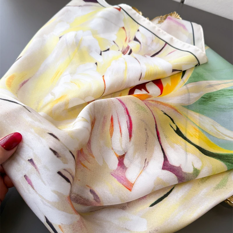 หรูหราพิมพ์ 70 ซม.ผ้าพันคอผู้หญิงผ้าพันคอผ้าไหมผ้าพันคอขนาดเล็กเนคไท Hairbands Foulard Shawl Hijab