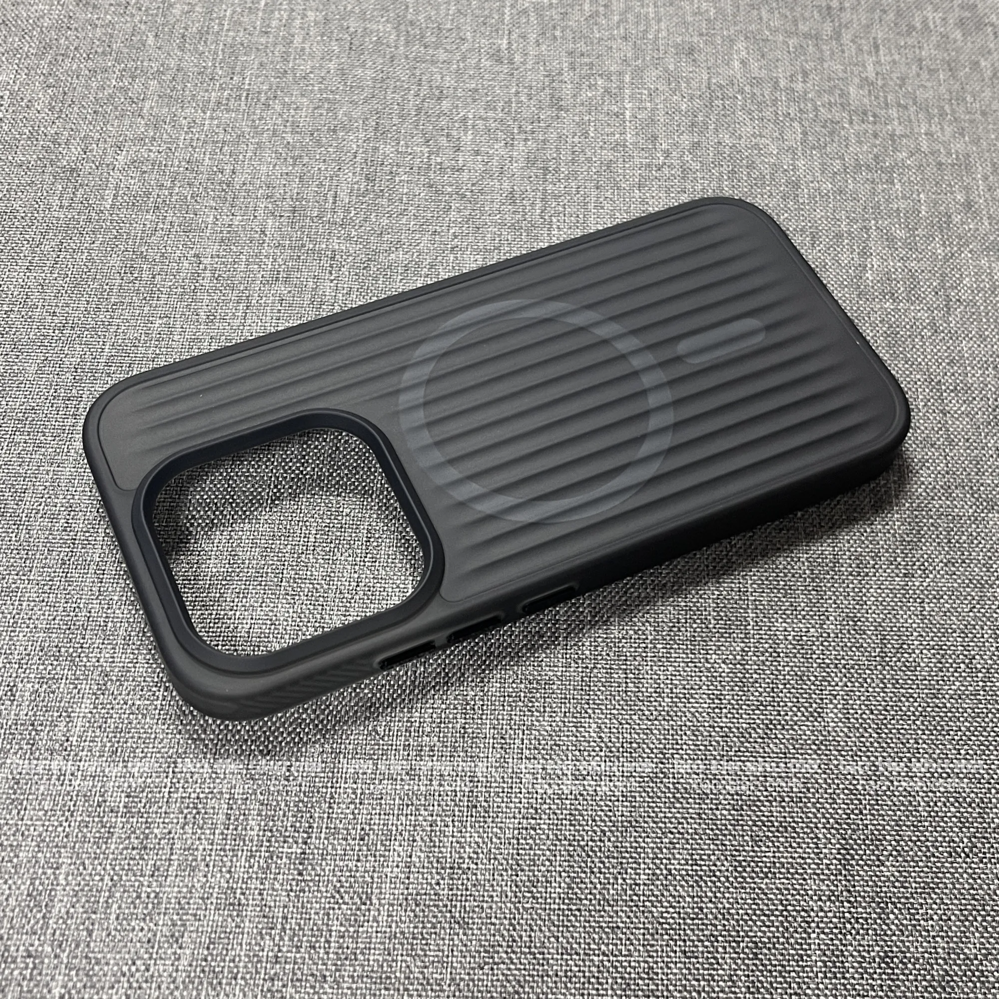 Etui Magsafe do Xiaomi 17, luksusowe, karbowane, z magnesami, do bezprzewodowego ładowania, miękka obudowa z modnymi krawędziami. — zdjęcie produktu 5