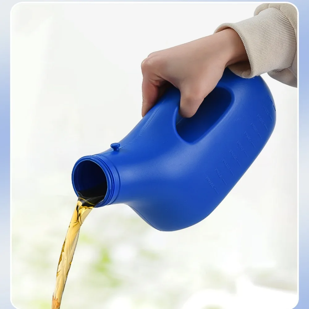 Portable Night Mobile Urinal Large Capacity Urinal Urinal Storage 1000/2000ML Pe Handle Urinary Bottle Adults