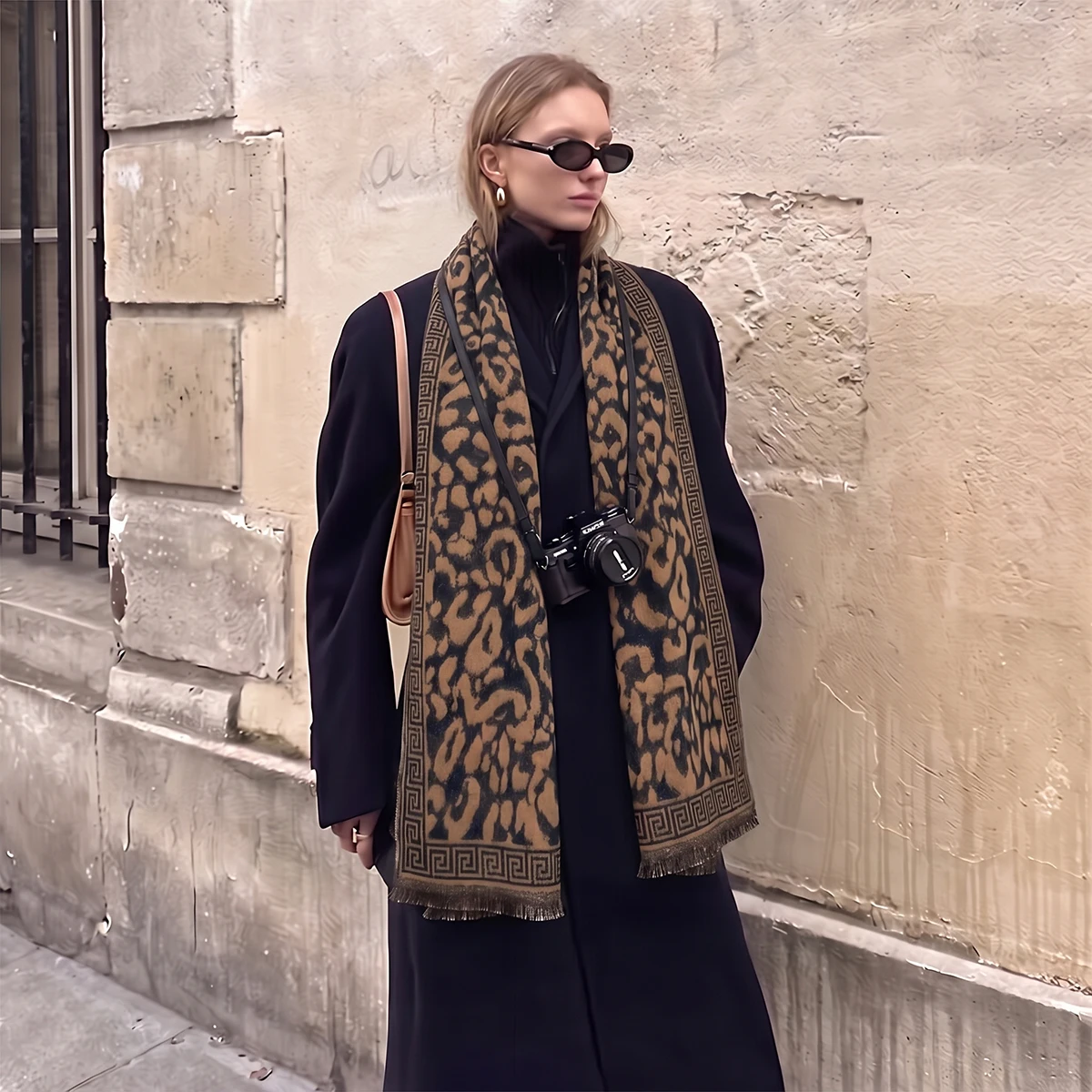 Ladies Classic Leopard Geometric Border Scarf Polyester Lightweight Printed Long Shawl Vintage Pattern Neck Scarf Accessory
