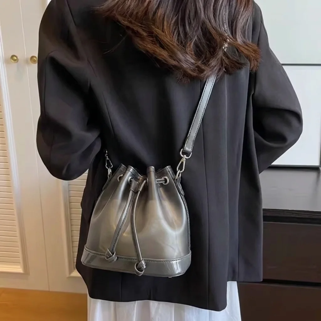 New Creative Personalizatio Jelly Bag Trend Transparent Bucket Bag Luxury Designer Large Shoulder Bag Small Crossbody Bags