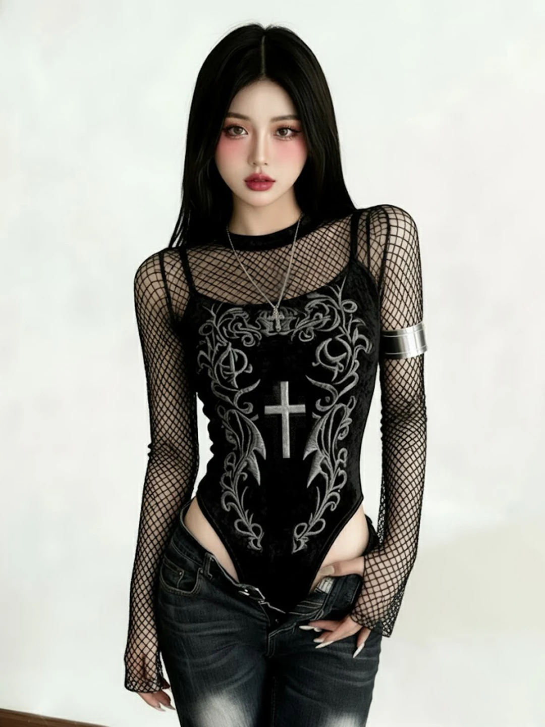 

WEEKEEP Street Sle Velvet Jumpsuit Long Sve Hollow Me Cross Print Slimming Trendy Women's One-Piece Suit Autumn 2025