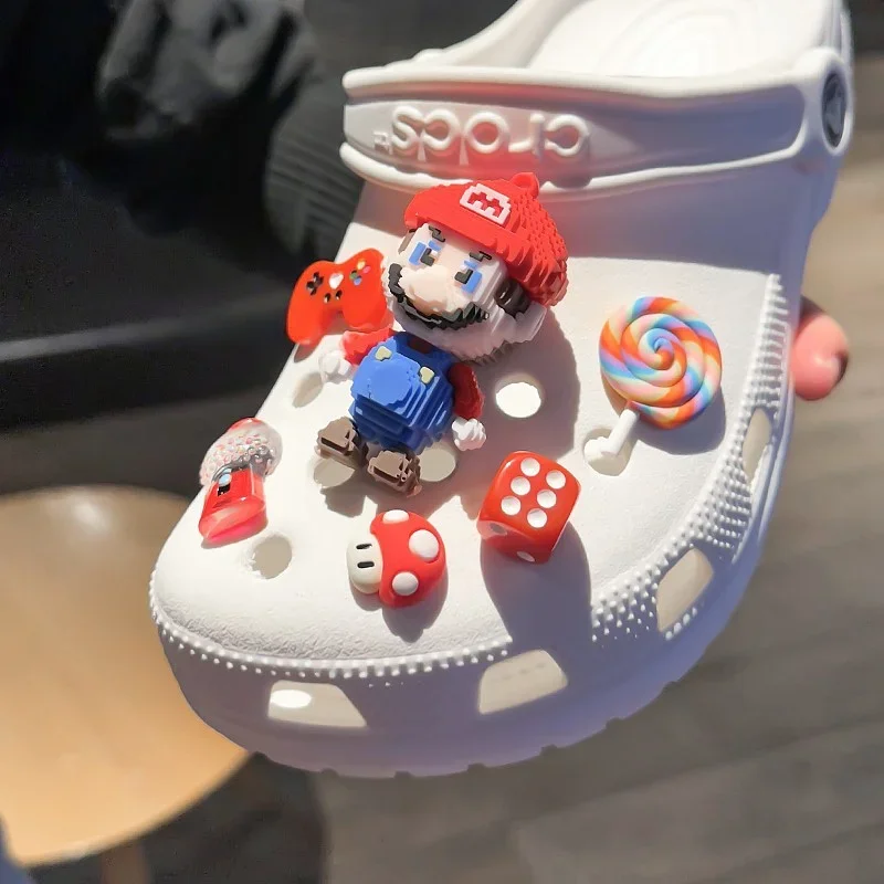 Super Marios Bros DIY zestaw do dekoracji do butów Kawaii Anime gra klamra do butów pantofel sander Croc akcesoria do butów dla dzieci zabawki