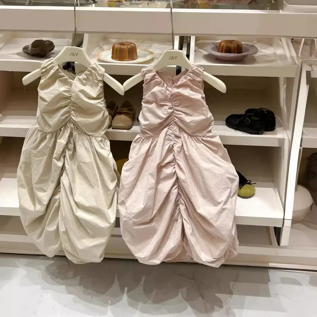 

Повседневные платья для девочек, летние корейские дизайнерские платья принцессы без рукавов для малышей, новая мода, плиссированные, 2025 год, с круглым воротником, милые