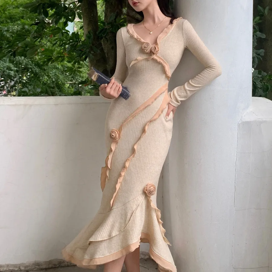 

Rose Fish Tail Lotus Leaf Knitted Dress for Women Spring New Elegant French V-neck Long Sleeve Slimming Wrap Hip Maxi Dress