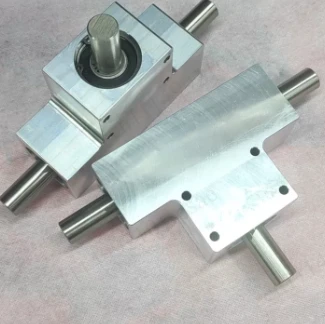 Small Speed Ratio 1:1 Single/Dual Output Shaft Diameter 15mm 90 Degree Commutator Corner Spiral Bevel Gear Box