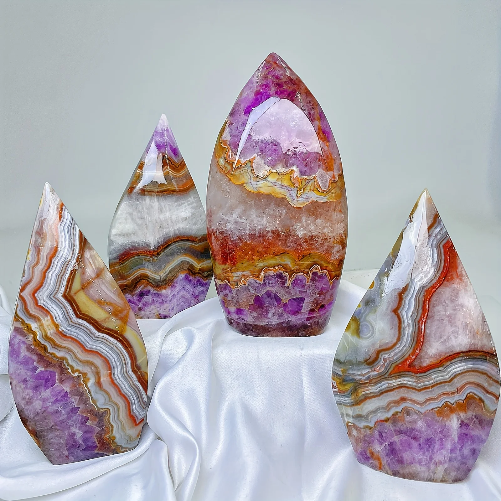 Natural Amethyst Agate Crystal Decoration, Suitable for Spiritual Cultivation, Home Decoration, Is An Ideal Choice for Gifts