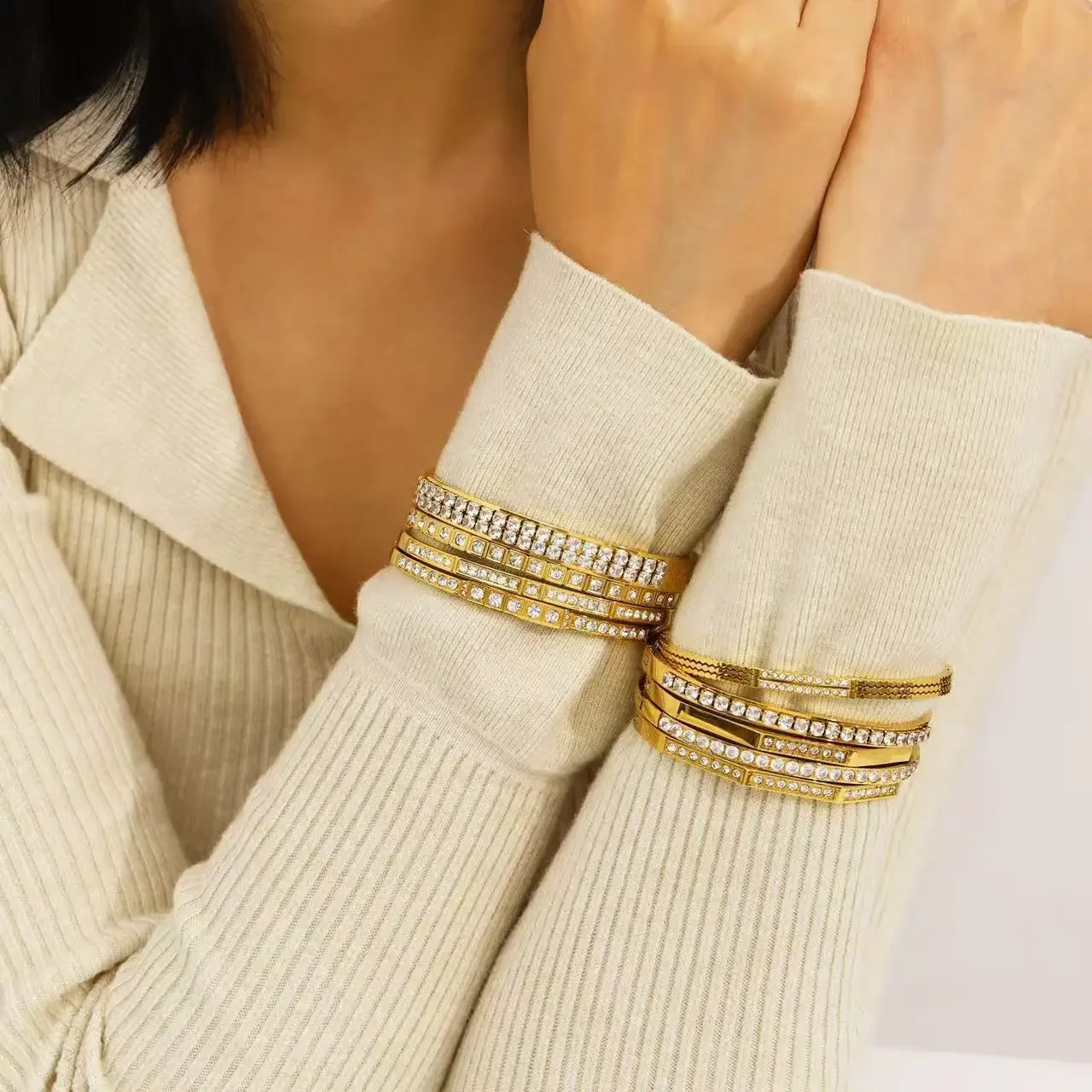 

Европейский и американский модный высококачественный легкий роскошный женский браслет из нержавеющей стали, инкрустированный различные украшения из циркона, новинка 2026 года