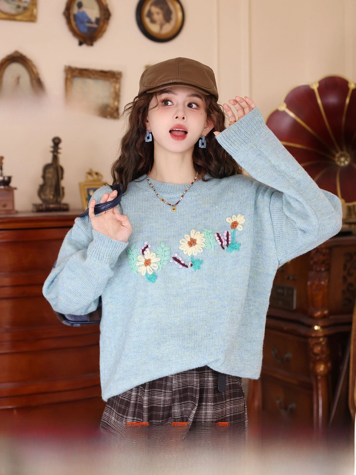 

Свободный женский вязаный свитер с вышивкой, круглым вырезом, длинными рукавами, теплый топ, осенняя модная повседневная модель из смесового полиэстера и вискозы