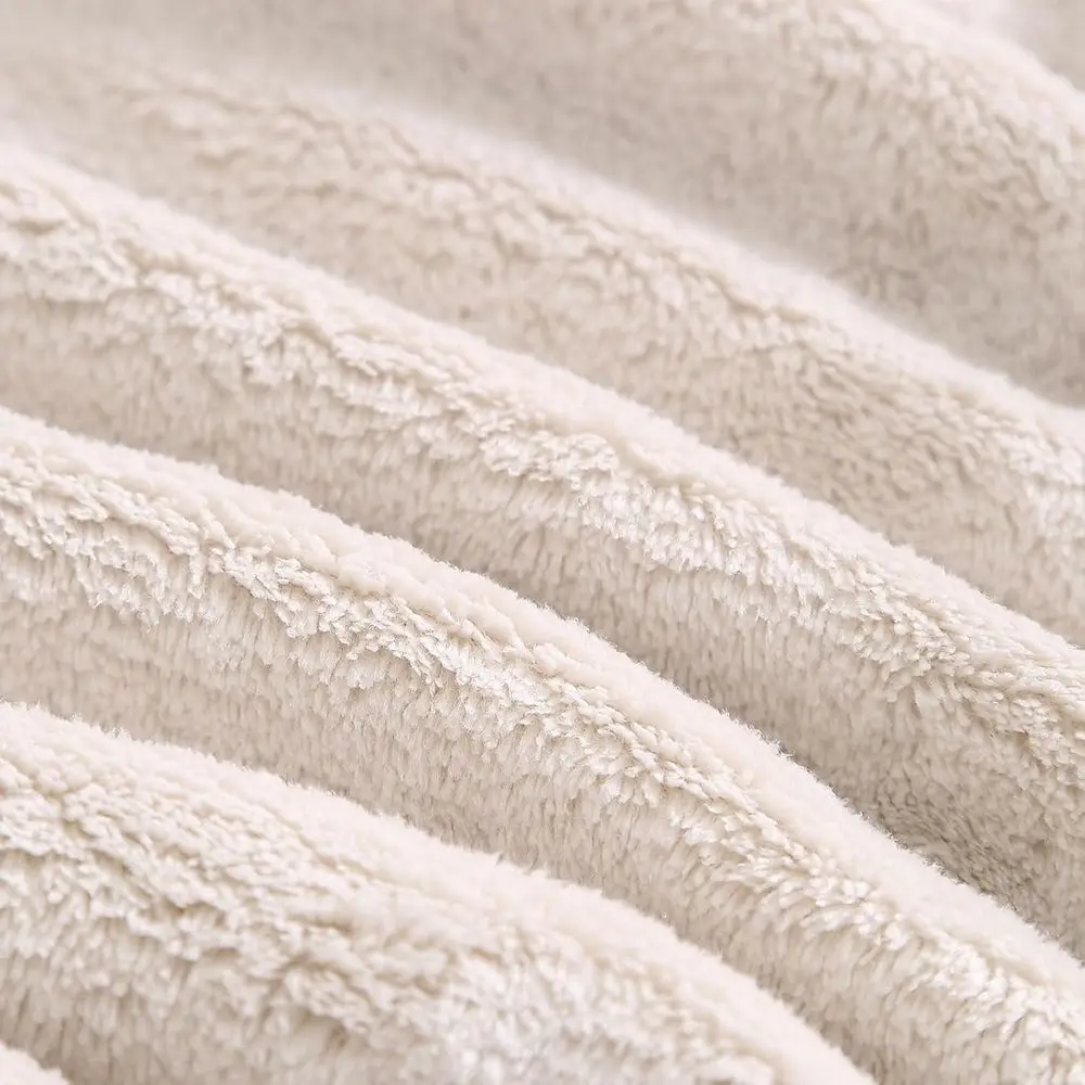 Luxury 6-Piece Microfiber Bath Towel Set: 2 XL Sheets, 2 Hands, 2 Washcloths, Cream