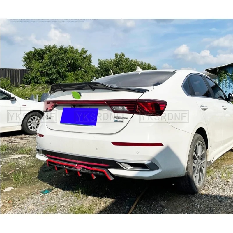 Carbon Fiber R-style Car Rear Trunk Spoiler Lip Wing Guard for Kia Cerato Forte Sport GT 2018 2019 2020 2021